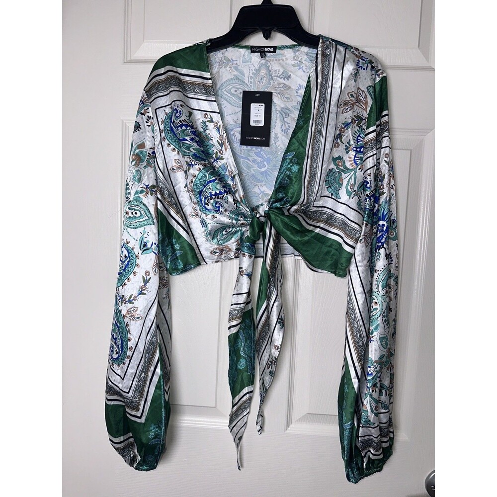 Fashion Nova Telling White Lies Tie Front Blouse – Size XL – NWT